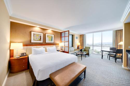 Luxury MGM Studio with View & Amenities, Las Vegas
