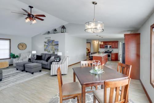 Charming Stanwood Home on Muskegon River! in Big Rapids, USA