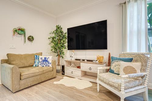 Airy Coastal Casa on Park 6Mi to Honeymoon Isle! - image 7