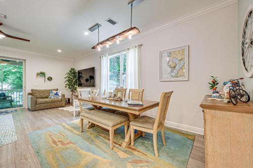 Airy Coastal Casa on Park 6Mi to Honeymoon Isle! - image 8