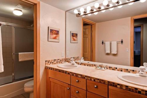 Cascades Townhomes by Steamboat Resorts thumb 4