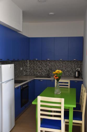 Two-Bedroom Apartment image 7