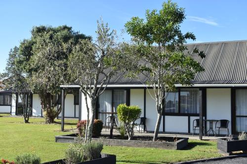 Magnolia Court Motel