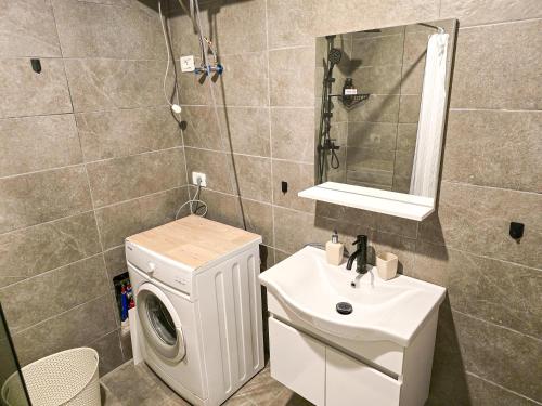 Emerald Luxury 1BD Apartment, Tirana (photo 9)