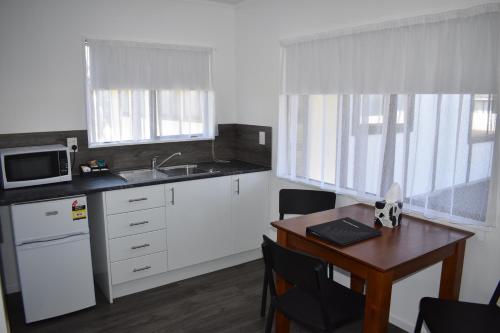 ห้องครัว, Magnolia Court Motel in โอโพทิกิ