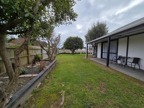 Magnolia Court Motel