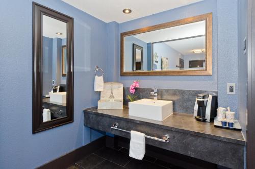 Double Room with Two Double Beds
