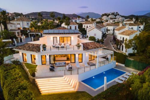 All About Villa Breeze