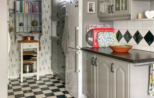 Kitchen, Cozy Home In Borgholm With Wifi in Borgholm