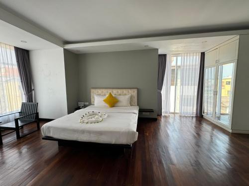 Standard condo 3 bedroom