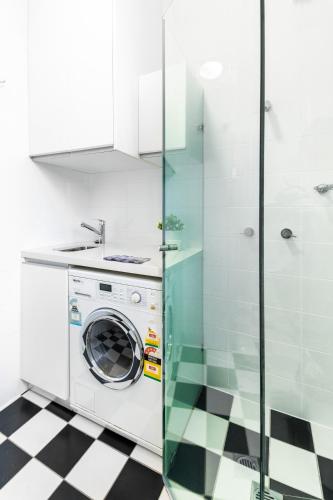 Not your usual studio apartment - image 10