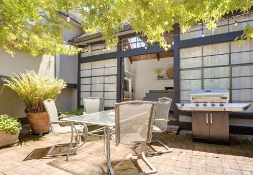 3937 Trailside Retreat home