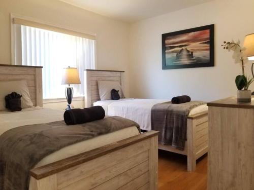 Luxury and Spacious 5 bedroom private house by Melrose WIFI TV Backyard Free Parking close to the Grove Hollywood Walk of Fame, Los Angeles (fotografie 4)