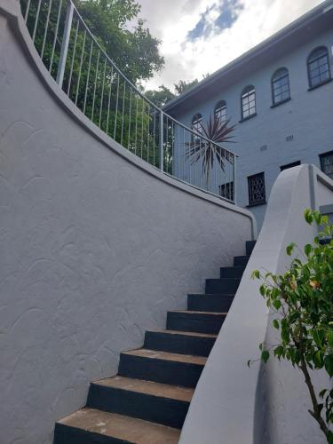 Fairway Guest Lodge - image 2