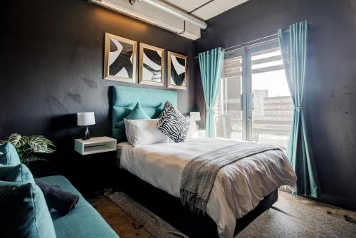 The Embassy Maboneng - Spacious 1-Bedroom - Hallmark House