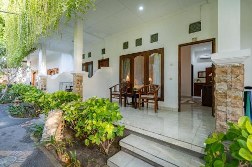 Nusa Indah Bungalow Room Type - Standard Twin Room
