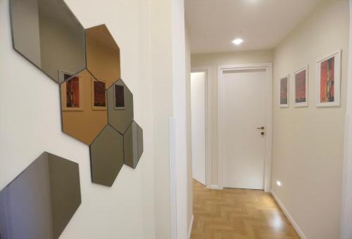 Metro Lodi Apartment, Rome (photo 2)