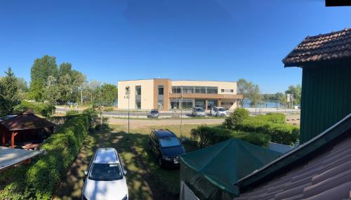 View, Vizparti OLLE Apartman Tiszafured in Tiszafured