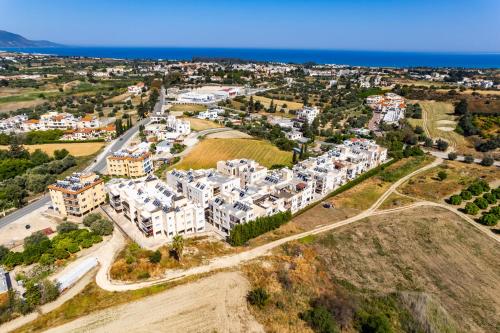 Steni Views Apartment by Ezoria Villas Steni Views Apartment by Ezoria Villas