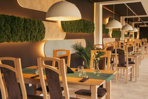 餐廳, Hotel Boginia in 羅茲市中心