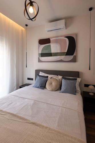 Filo22 - is the coolest in Patralona with Big Balcony