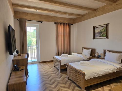 PANA HOTEL in Yusufkhona