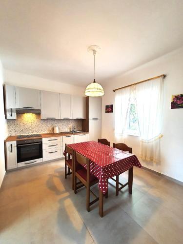 House Orieta 385 - image 9
