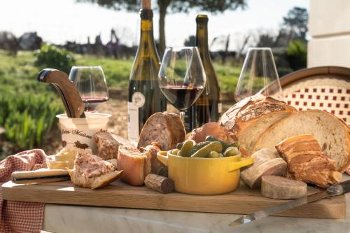 Food and beverages, Domaine Beaumont in Distre