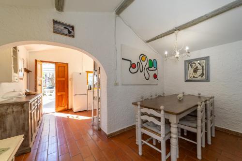 Cottage Pura Vigna immerso nella natura vicino al mare in 圣托斯特凡诺港