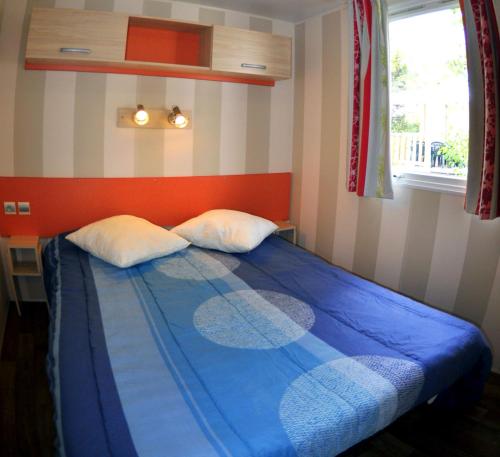 2 bedrooms, 3 beds