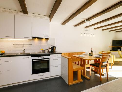 Apartment Residenza Chesa Margun 58-5 by Interhome in Surlej