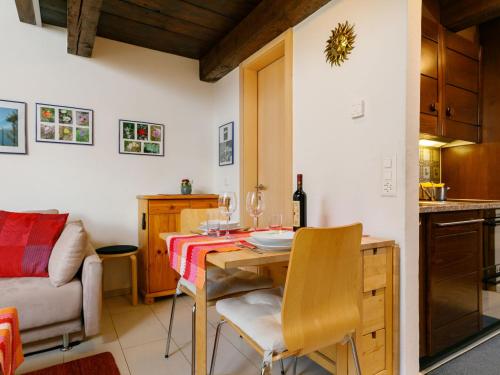 Apartment Residenza Chesa Margun 47-2 by Interhome in Silvaplana