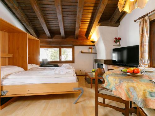 Apartment Residenza Chesa Margun 710-4 by Interhome in Silvaplana