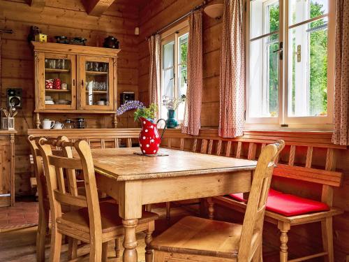 Chalet Slunecni vrsek by Interhome in 哥雷諾夫
