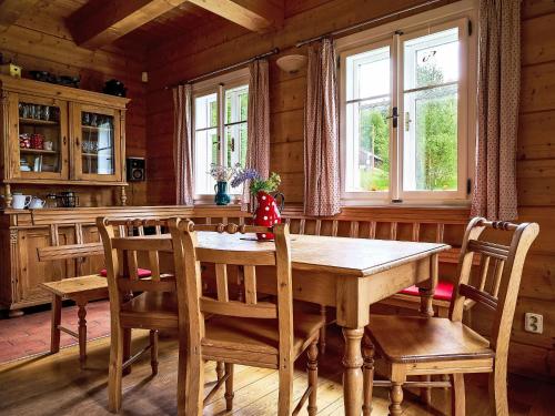 Chalet Slunecni vrsek by Interhome in 哥雷諾夫