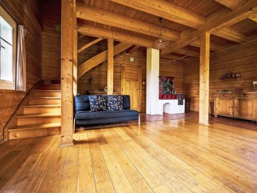 Chalet Slunecni vrsek by Interhome in 哥雷諾夫