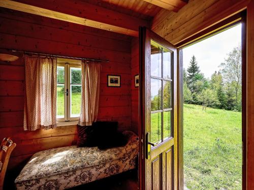 Chalet Slunecni vrsek by Interhome in 哥雷諾夫