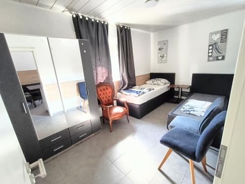 FMI 9 Accommodation in เราน์ไฮม์