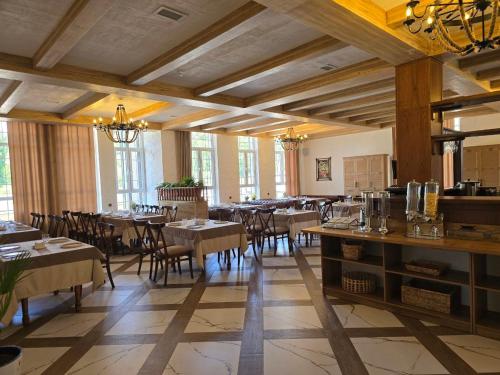 PANA HOTEL in Yusufkhona