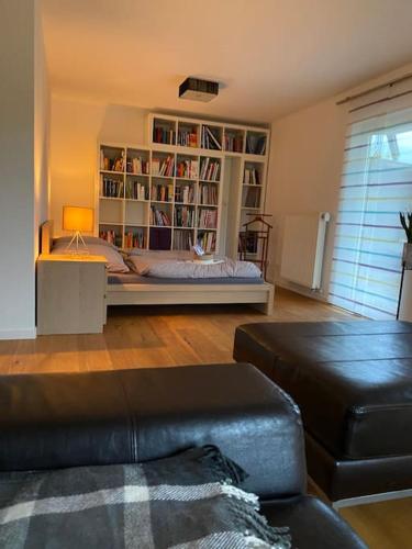 FERIENWOHNUNG ALL YOU NIED mit NIEDBLICK und TERRASSE in Rehlingen–Siersburg