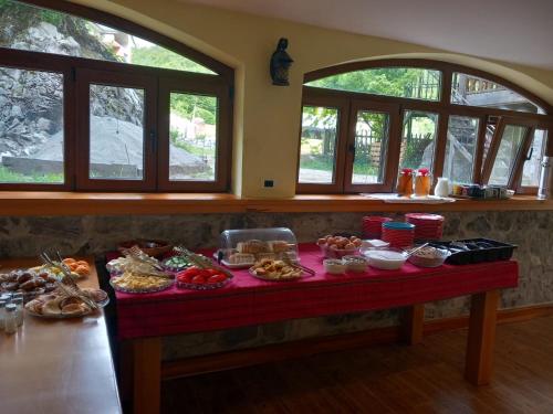 Ēdiens un dzērieni, Hostel in Valbonë