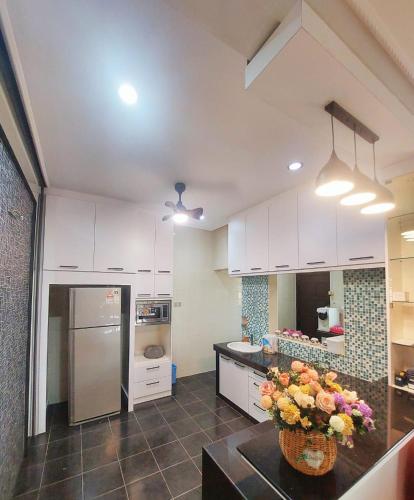 Luxurious Villa w/ Swimming pool, BBQ, Smart TV in Lukut