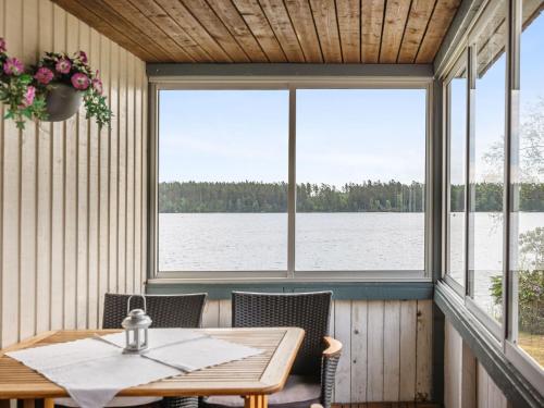 Holiday Home Sjöatorp Skogsstugan by Interhome (Holiday Home Sjoatorp Skogsstugan by Interhome) in Hjortsberga