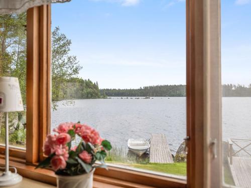 Holiday Home Sjöatorp Skogsstugan by Interhome (Holiday Home Sjoatorp Skogsstugan by Interhome) in Hjortsberga