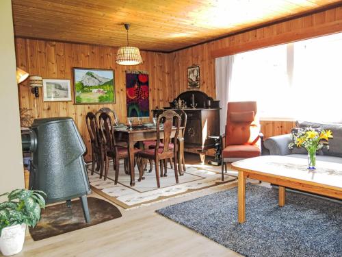 Holiday Home Knatten by Interhome in Treungen