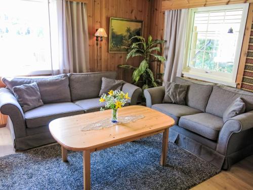 Holiday Home Knatten by Interhome in Treungen