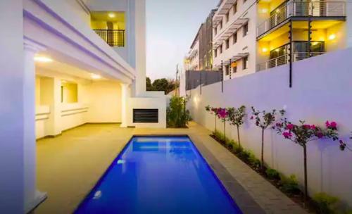 Sandton Upmarket 1 Bedroom Apartment