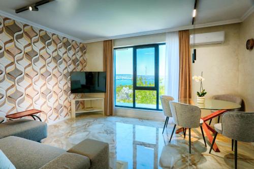 صالة مشتركة/ منطقة التلفزيون, Saint George apartments in Zelenika