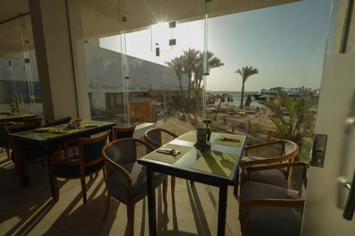 Restoranas, Shellghada Blue Beach in Hurghada Waterfront