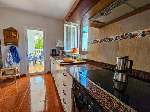 Konyha, Casa Lourdes in Yeste